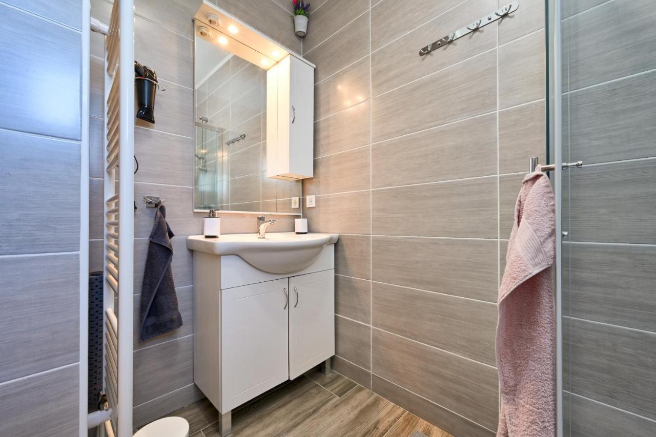 Cvetkova Hiza Sa Jacuzzijem Tuheljske Toplice Exterior foto