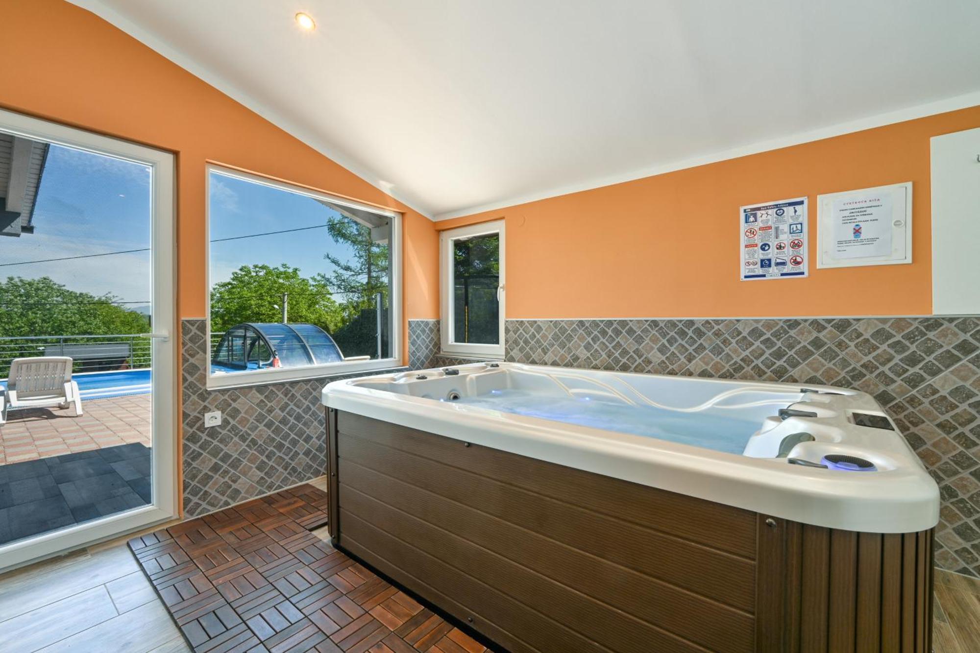 Cvetkova Hiza Sa Jacuzzijem Tuheljske Toplice Exterior foto