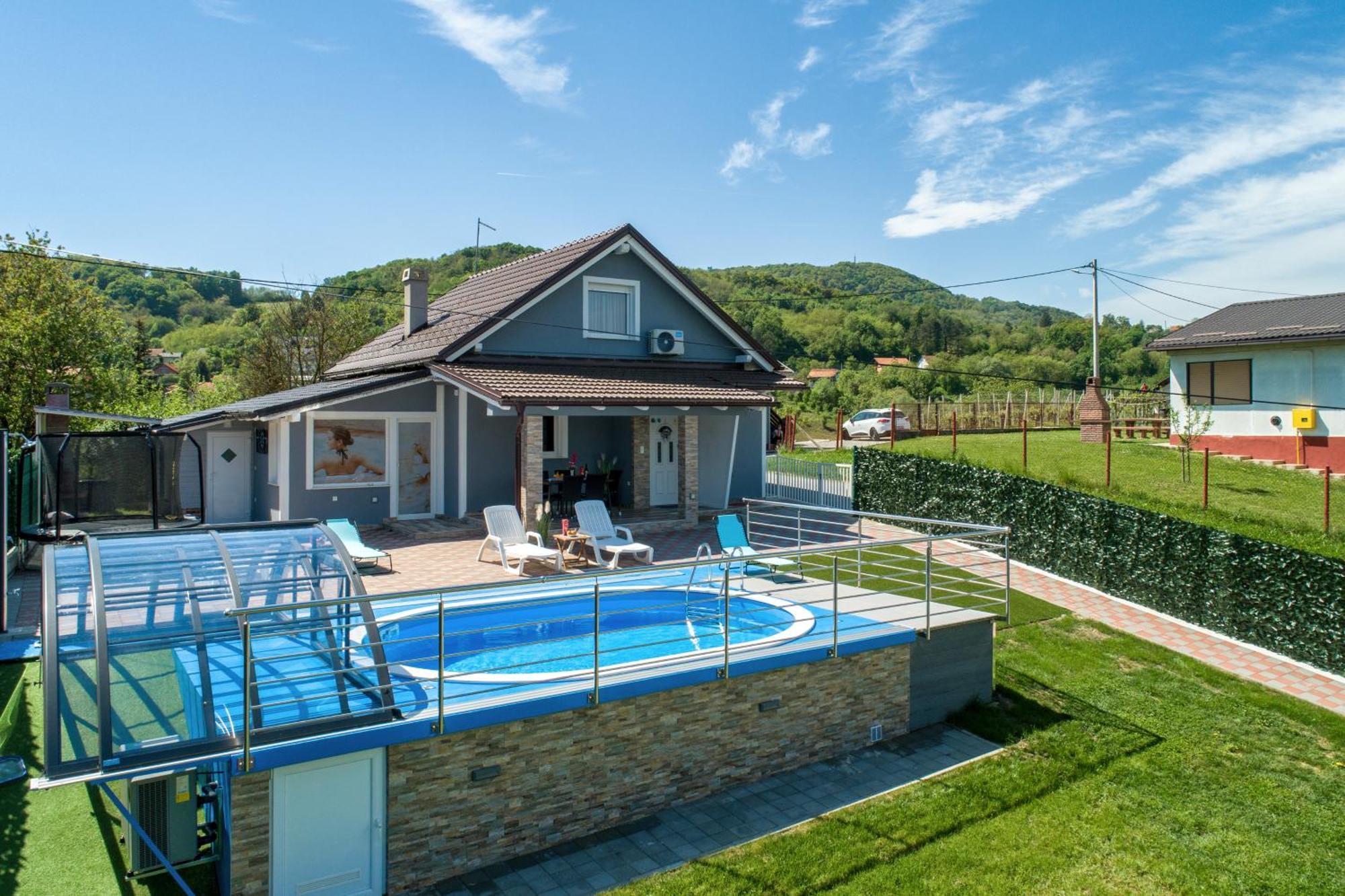 Cvetkova Hiza Sa Jacuzzijem Tuheljske Toplice Exterior foto